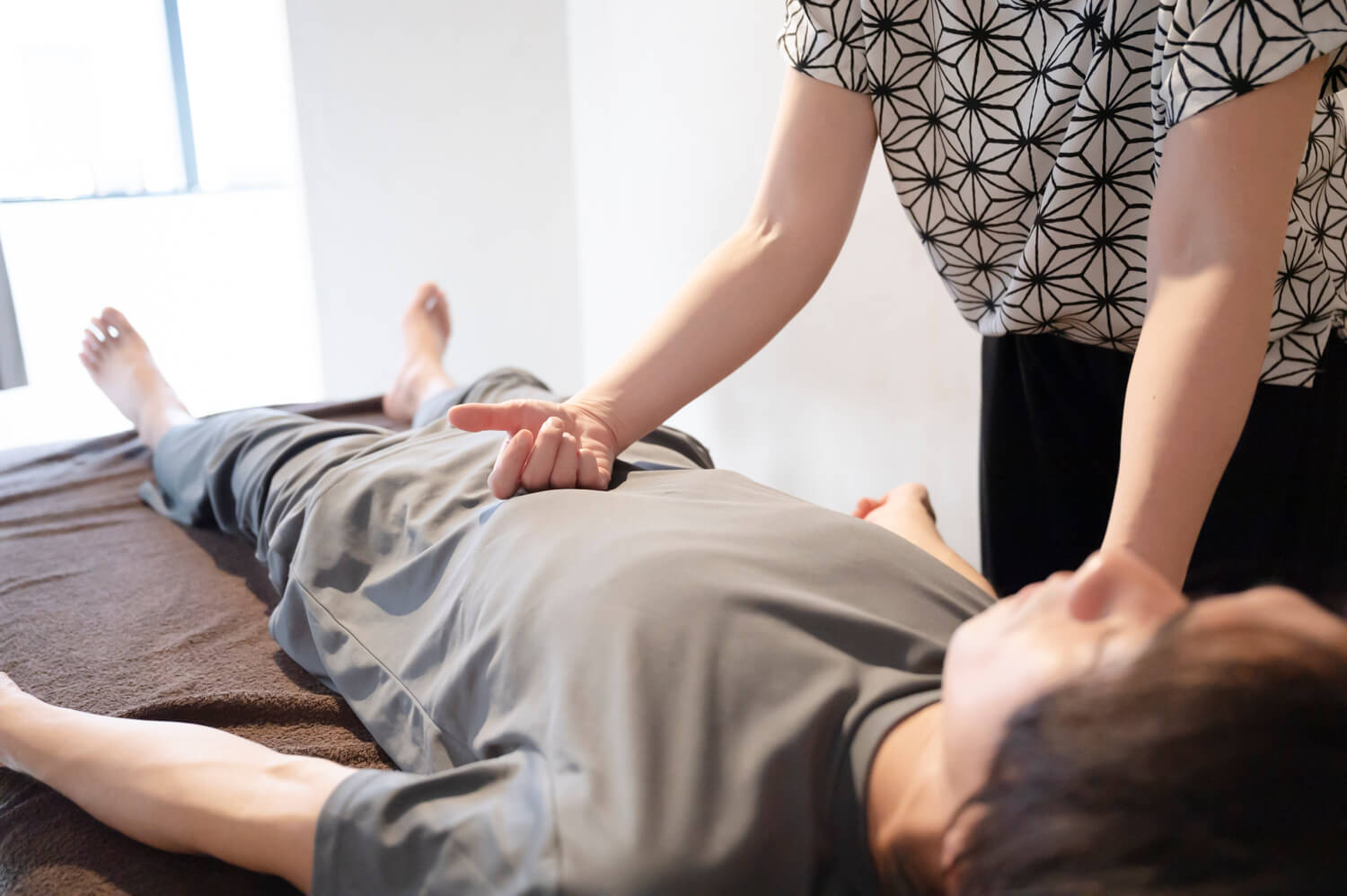 腸もみ × ヘッド75分｜自律神経・睡眠の質向上コース